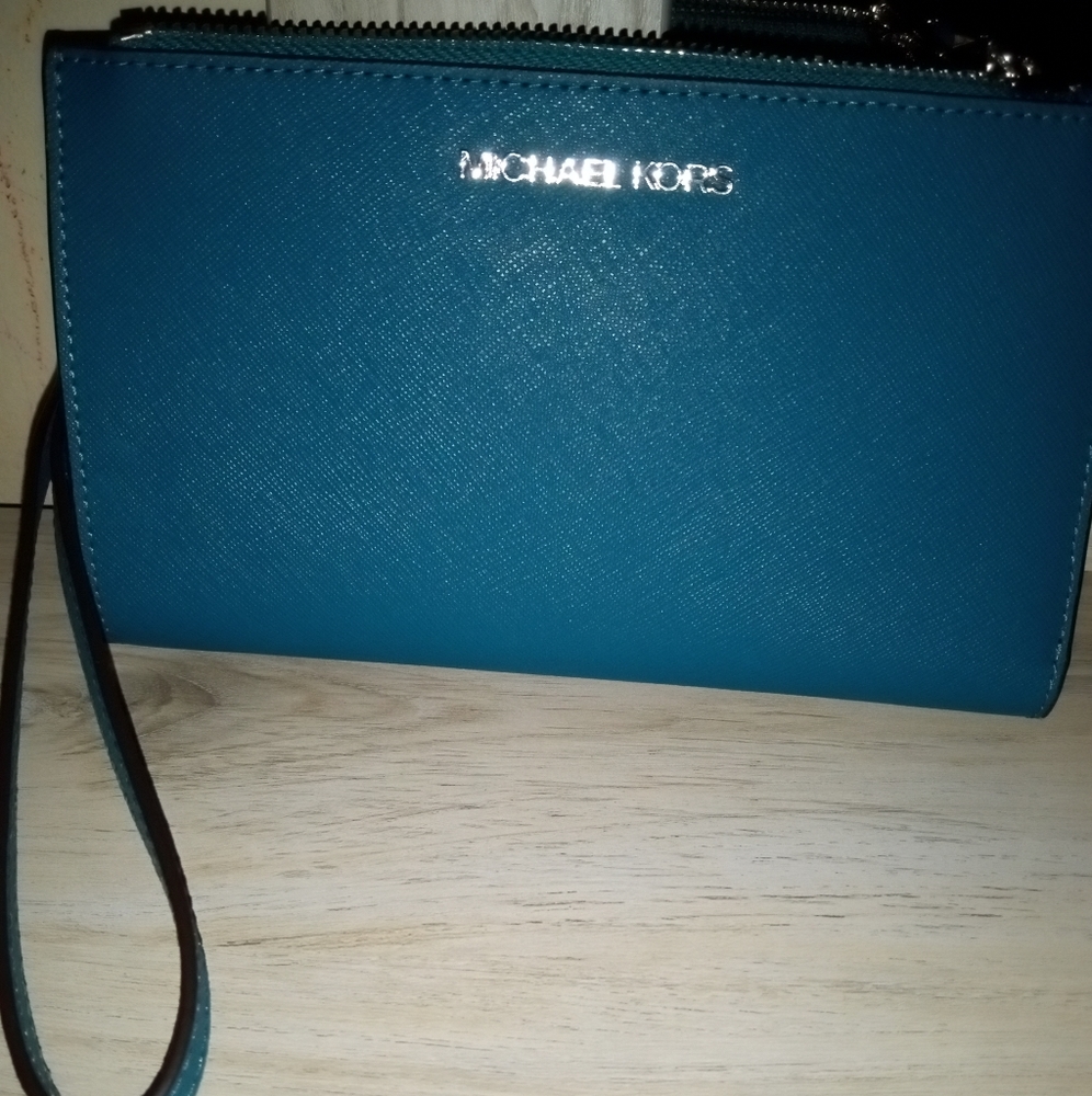 Michael Kors TEAL Double Zipper Wristlet